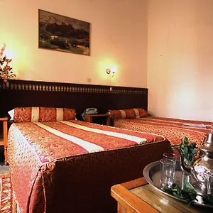 2* Hotel Du Pacha