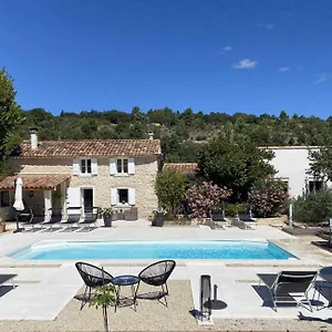 Le Cabanon De Marie Couette-café Saignon